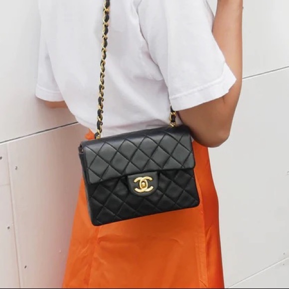 🌈SOLD🌈Authentic Chanel Vintage Black Square Mini Lambskin 24k Gold hardware - Picture 11 of 13